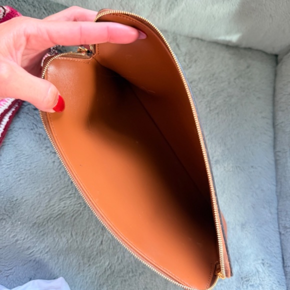 Celine Cuir Triomphe Small Pouch with Strap – Smooth Calfskin - NEW FROM PARIS - Picture 9 of 11